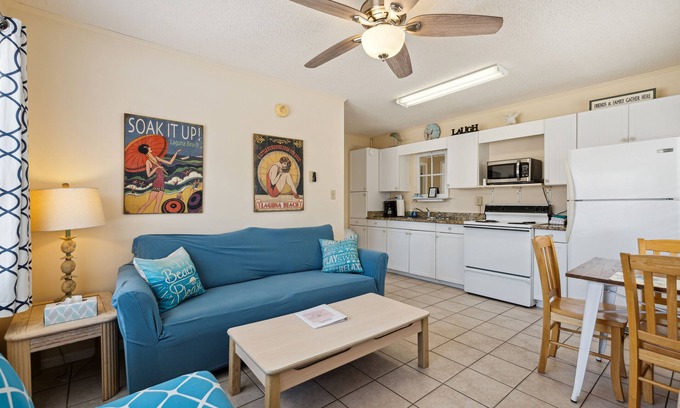 Laguna Beach Cottage | Plage escapade 100 yards de la plage. Renseignez-vous sur notre chalet 1BR à côté.