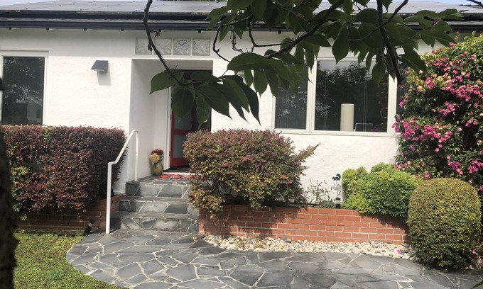 El Segundo Appartement | Beach Guest Room/Jacuzzi, bikes/tropical garden. 5min/ town/beach. Monthly