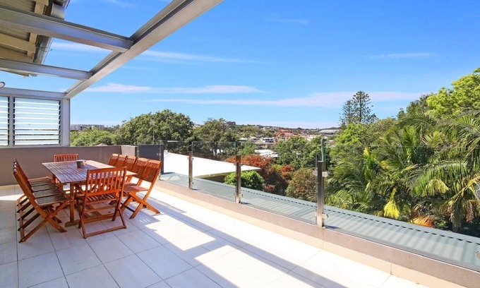 Terrigal Appartement | BEACH HAVEN | Close to beach , WIFI | Accom Holidays