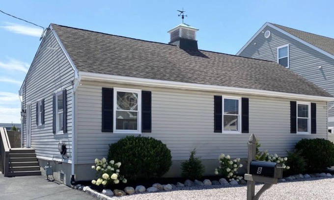 Beach Haven West Maison | Beach Haven West Waterfront Home