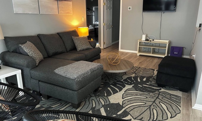 Beach Haven West Maison | Beach Haven West on the Canal with Dock