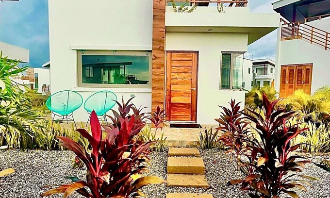 San Diego Maison | Beach House In The Tropics