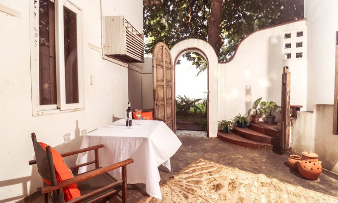 Mbezi Beach Maison | Beach House - Complimentary Breakfast & fast Wifi