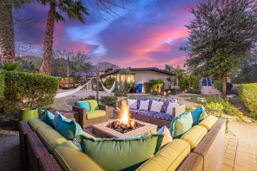 Paradise Valley Village Maison | Beach House Feel in the Desert-Family Friendly Mini Resort Large Yard and Casita! ALL NEW GAME ROOM! home