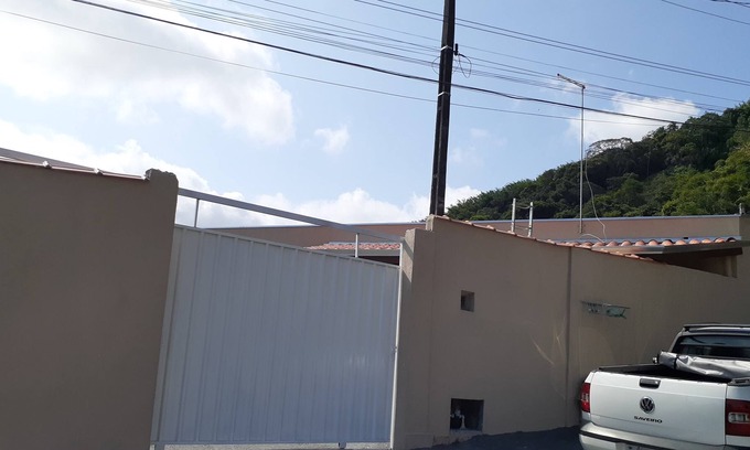 Centro Maison | Beach house in the city center in Caraguatatuba. 5 minutes walk to the beach 🙂