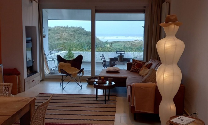 IJmuiden Maison | Beach house in the dunes 300 meters from the beach. Sea view.