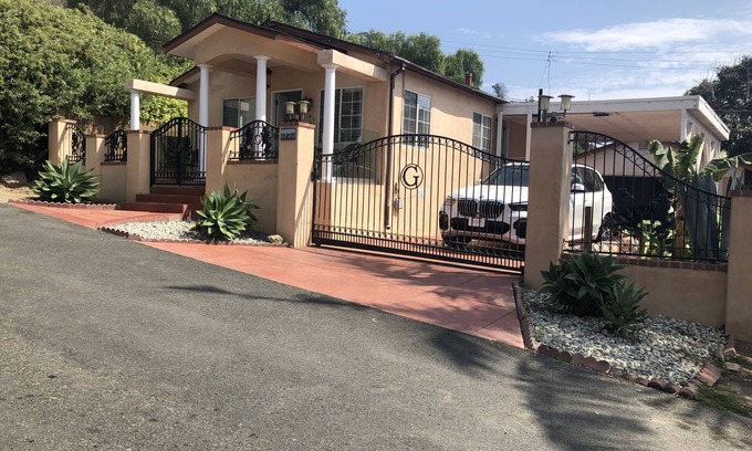 La Conchita Maison | Gated Beach House !!!