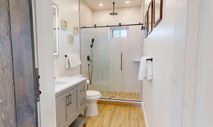 North End Villa | Beach+Pool+Boardwalk! 1 Minute Walk To Beach!