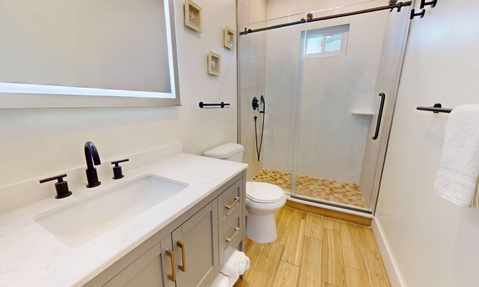 North End Villa | Beach+Pool+Boardwalk! 1 Minute Walk To Beach!