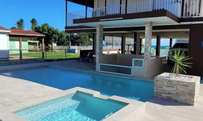 Salinas Maison | Beach House w/ pool/ac/wifi/cable/ Salinas PR