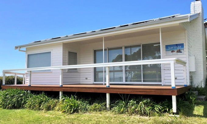 Binalong Bay Maison | Beach House with Bay of Fires views, featuring 2 bedrooms with ensuite bathrooms