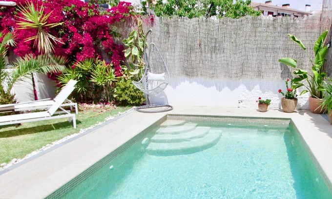 Comarruga Maison | Beach house with private swimming pool * 5 min walk to the beach