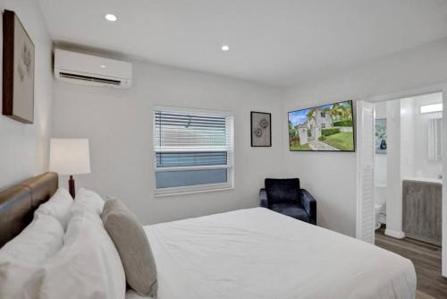 Hendricks and Venice Isles Appartement | Beach Isles Modern Studio Apartment in Fort Lauderdale with Patio