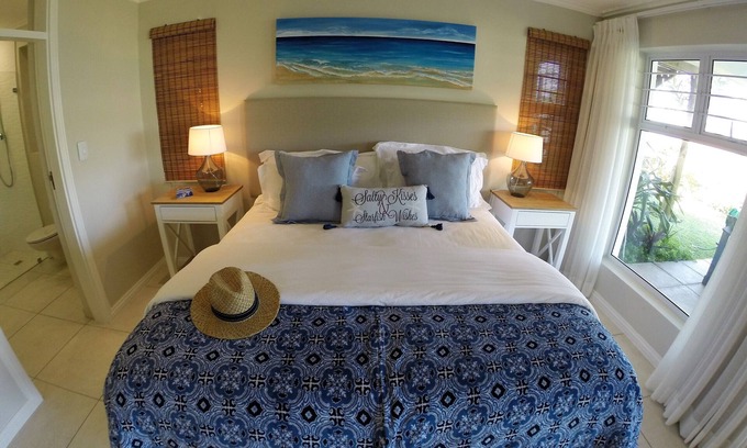 Selection Beach Cottage | BEACH MELODY, luxe, plage d'Umdloti, aéroport à 9 km. Vues sur la mer. Tout neuf.