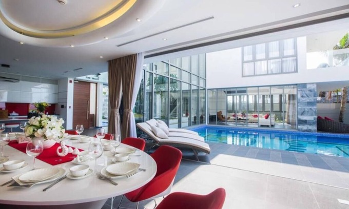 Ngu Hanh Son Maison | Beach Paradise: 4BDR Beachfront Pool Villa