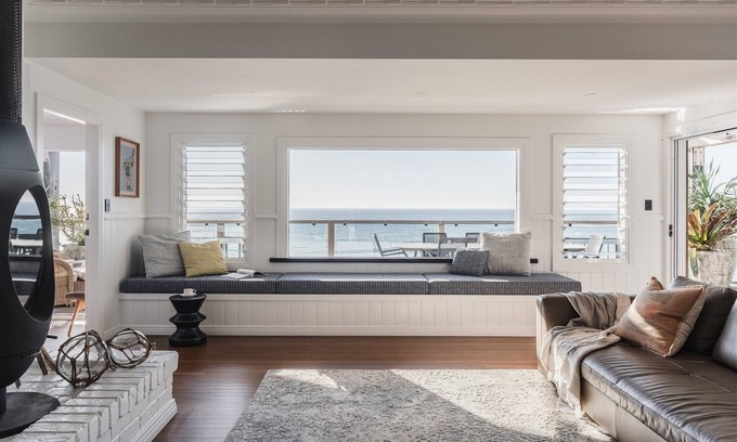 Yamba Maison | Beach Shack on Main Beach
