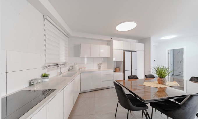 Ashkelon Maison | Beach vicinity, shopping G-level, parking. Near playground. Shabbat elevator
