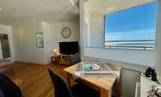 Borkum Appartement | Beach view in the house Seeblick Bismarckstraße 6th floor