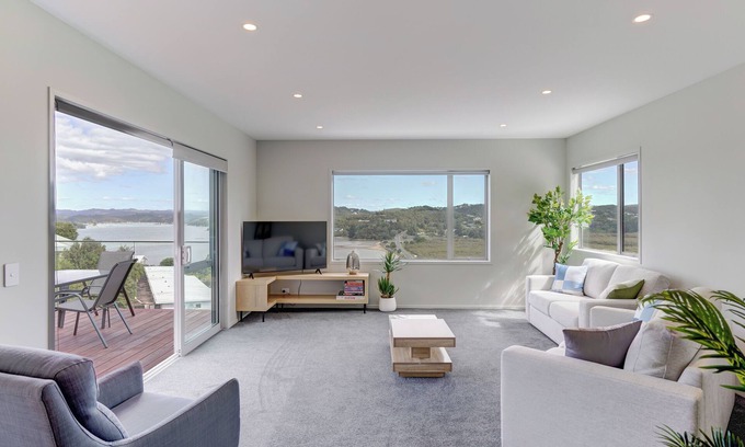Paihia Maison | Beach View on Binnie