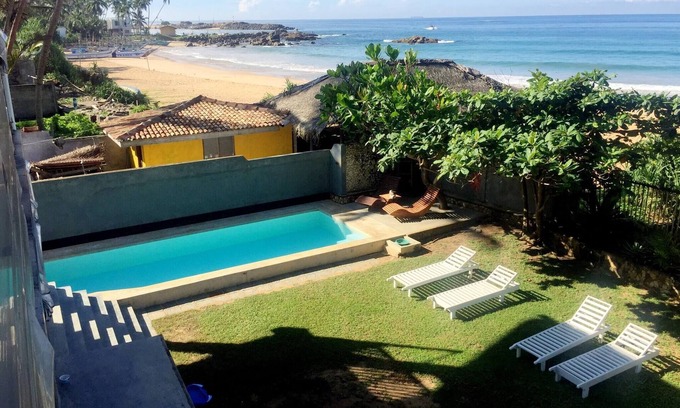 Hikkaduwa Villa | Beach Villa Yang près de Hikkaduwa, avec piscine et cuisine - maison jumelée