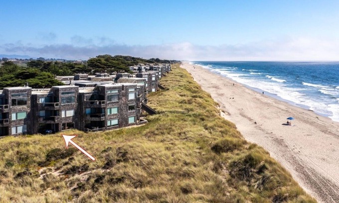 Pajaro Dunes Copropriété | Beachfront 2-bedroom Condo by the Sea!