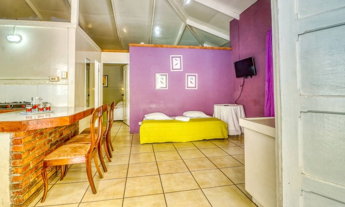 Puntarenas Cottage | Accès à la plage et piscine partagée, à seulement une heure de San José!