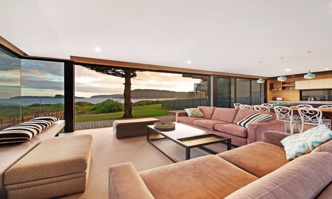 Umina Beach Maison | Beachfront accommodation, stroll to shops