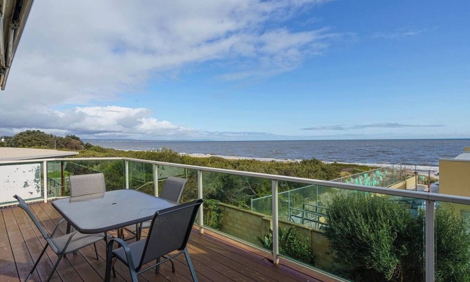 Bonbeach Maison | Beachfront at Bonbeach A Coastal Lifestyle Gem