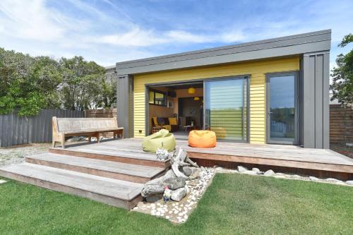 New Brighton Maison | Beachfront Bach - Christchurch Holiday Homes