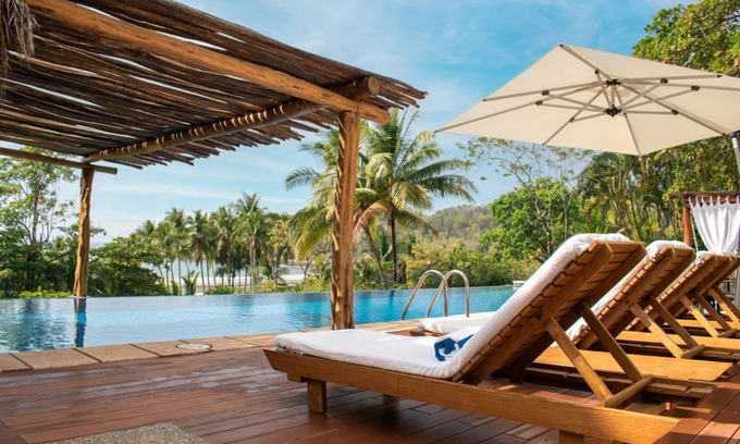 Islita Maison | Beachfront Bliss! Private Beach and Spa Access. Daily Maid Service.