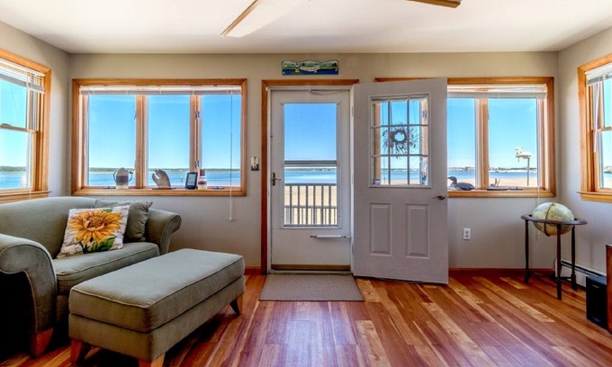 Seabrook Maison | Vacances en famille sur l'eau du port de Hampton, quartier résidentiel calme.