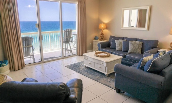 Miramar Beach Copropriété | BEACHFRONT!! FREE BEACH CHAIRS!! LOW 9TH FLOOR!! Over 146 Five Star Reviews!