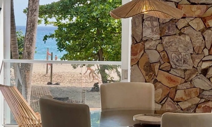 Santurce Copropriété | Beachfront Gem @ Atlantic Ocean! Vibrant & Trendy