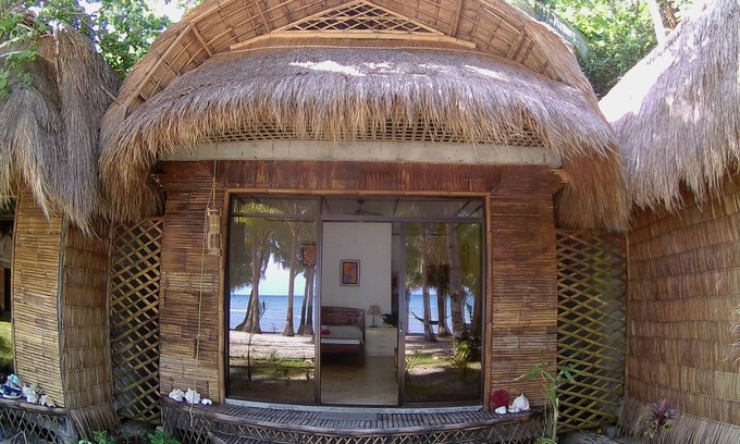 Alcantara Station Balnéaire | Guesthouse en bord de mer à Akim's Haven