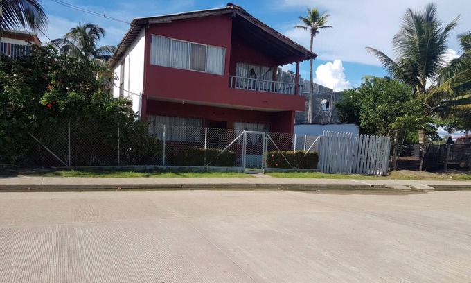 Necocli Maison | Beachfront house with air conditioning in Necoclí