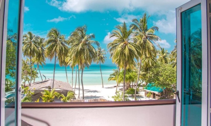Gan Lit Et Petit-Déjeuner | Beachfront Luxe room in Gan island - near the beach (bnb)