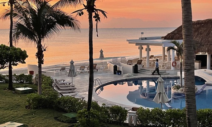 Playacar Fase I Copropriété | Beachfront Xaman Ha Condo # 7121 à quelques pas de la 5ème avenue dans une communauté privée