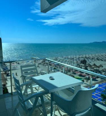 Shkembi i Kavajes Appartement | Beachfront Paradise