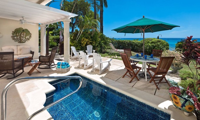 Old Trees Bay Maison | Mahogany Bay - Fathom's End: Maison de ville en bord de mer