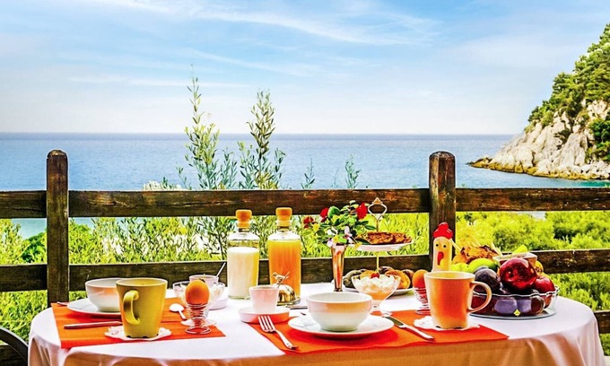 Papa Nero Appartement | Beachfront Pelion Getaway - Cozy Summer Haven