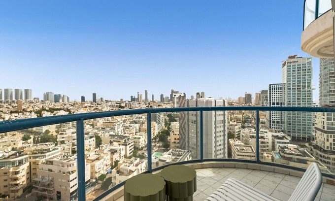 Tel Aviv Promenade Appartement | Beachfront Property with Balcony by Sea N' Rent