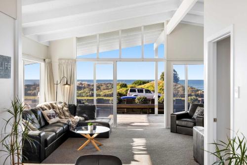 Mount Maunganui Maison | Beachfront Retreat