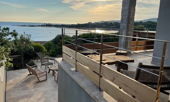 Tizzano Villa | Villa en bord de mer.