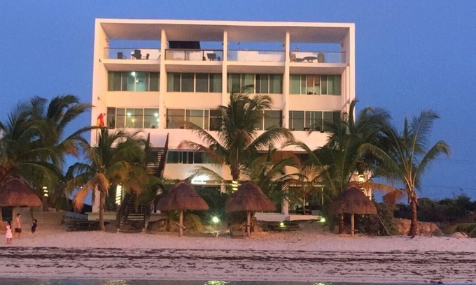 San Benito Villa | BEACHFRONT VILLA GH 1 SÉCURITÉ ENTIÈREMENT MEUBLE 24/7