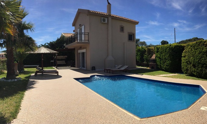 Skala Villa | Villa en bord de mer, piscine privée et vue sur la mer parfait pour les couples et les familles