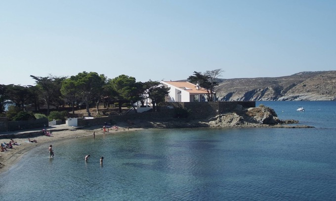 Cadaques Villa | Beachfront villa with unbeatable views of the village