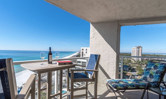 Sandestin Copropriété | BEACHSIDE 2 SANDESTIN 1 BR KING, BEACH FRONT JULY DATES OPEN RATES LOWERED