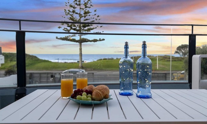 Mount Maunganui Maison | Beachside Blue - Stunning ocean views on Marine Parade