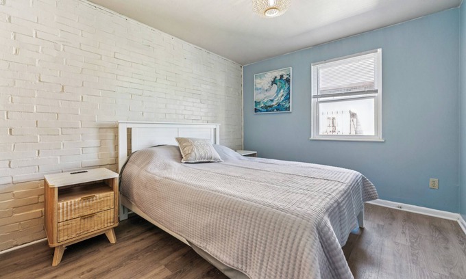 Old North Columbus Appartement | Beachy Campus Rental- Steps from THE OHIO STATE Stadium