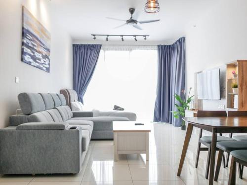 George Town Appartement | Beacon Executive Suite by Uptrend Home Management